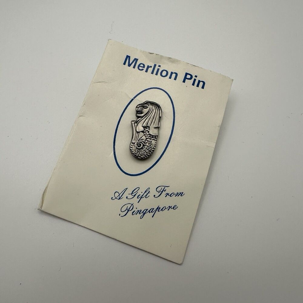 Vintage Singapore Merlion Pin Silver‎ Tone On Souvenir Backing